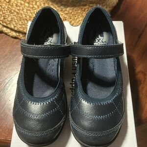 Hush Puppies size 12.5 toddler girl Mary Jane velcro closure shoes